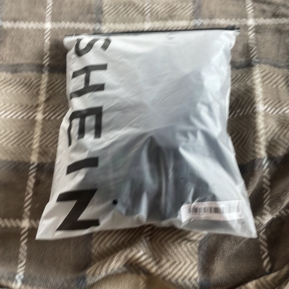 NEW Plaid flannel pants - Picture 7 of 7